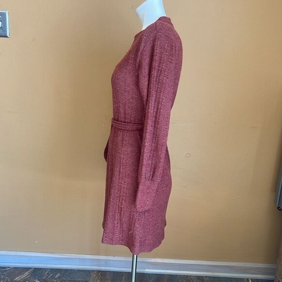 Topshop Burgundy Long Sleeve Short Sweater Dress Size 8 Knit Belted Round Neck - Picture 3 of 10